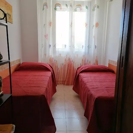 Deborah House אלגהרו